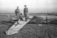 Asisbiz Soviet soldiers pose next to an abandoned Stab JG52 Bf 109 Crimea 01
